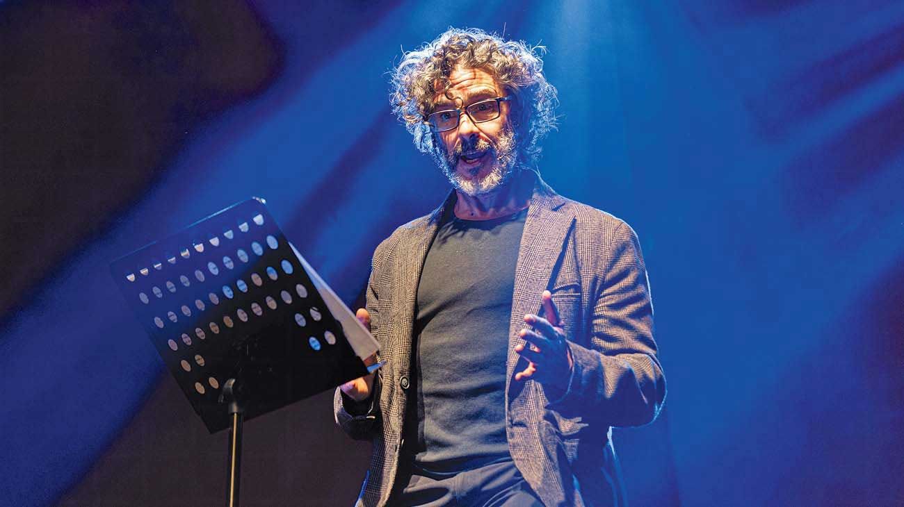 “No hay nada más desnudo que una voz”