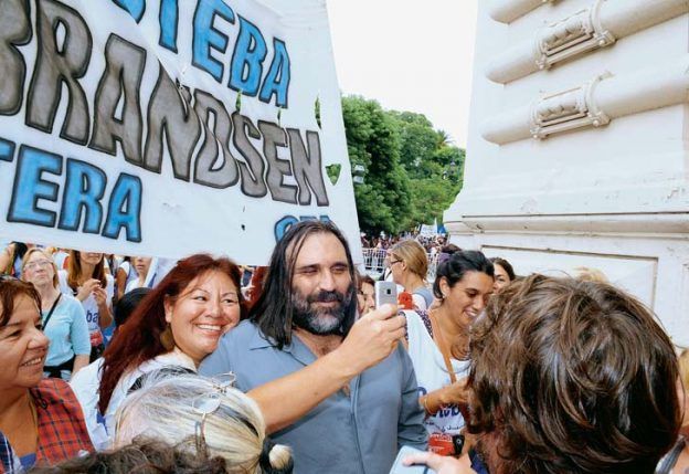 Baradel, tras ganar la elección: "No saben lo que somos capaces de hacer"