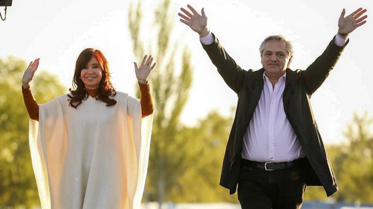 Alberto Fernández defendió a Cristina Kirchner en las redes