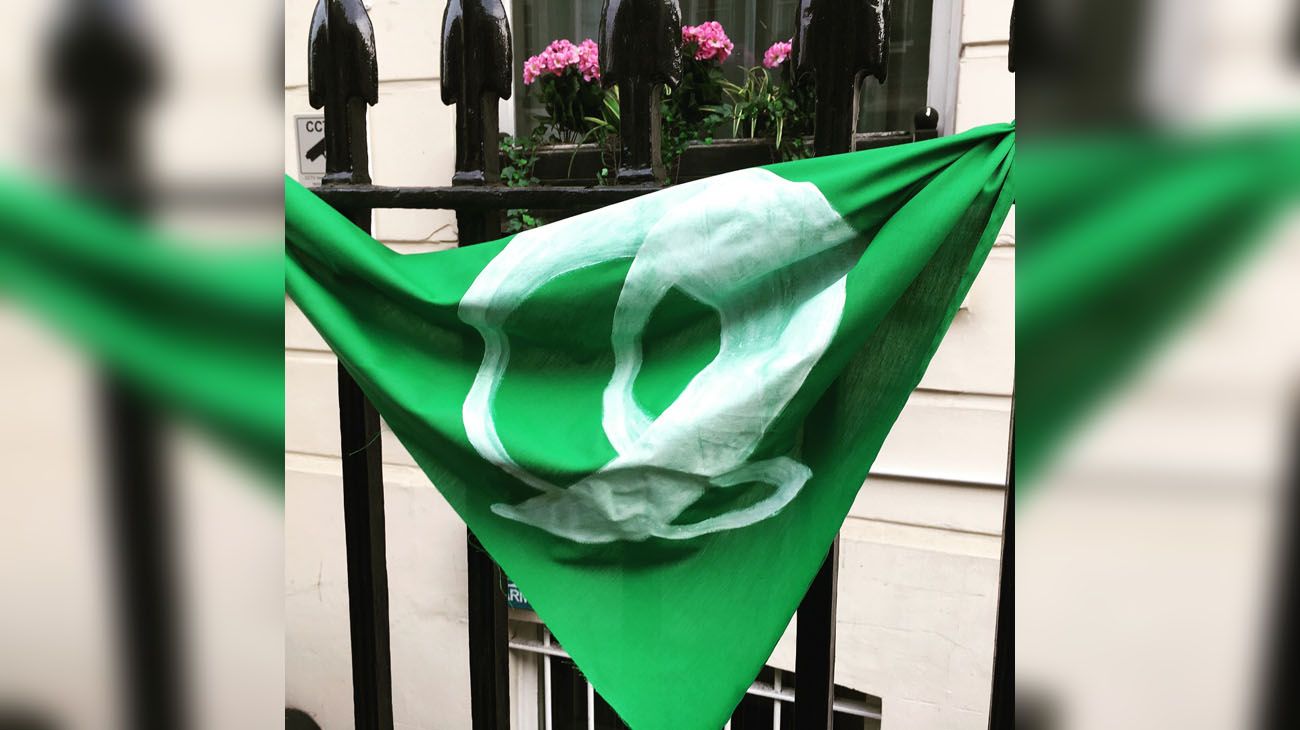 Desde Londres: pañuelos verdes a la hora del té