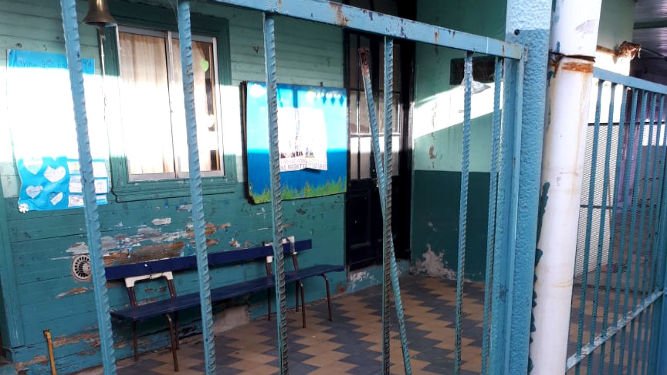 Un informe de SUTEBA denuncia el estado "alarmante" de las escuelas bonaerenses