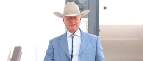 El legendario J.R. de Dallas vive un nuevo drama