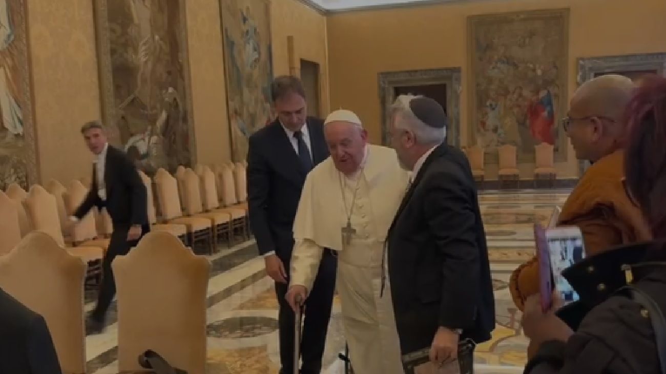 El papa Francisco recibió a Miguel Steuermann, embajador de paz del Consejo Universal de Paz