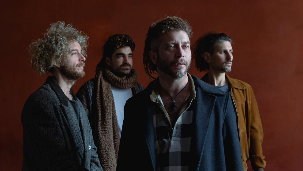 Tu música en RePerfilAr: Todo Aparenta Normal, un cuarteto con muchísima energía