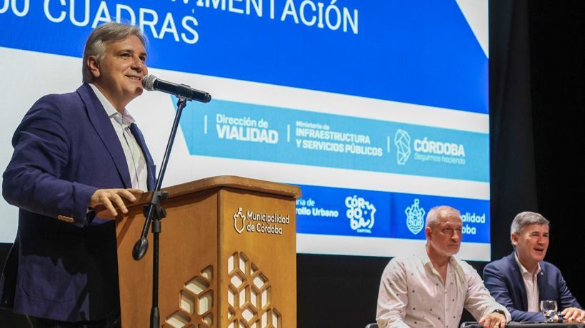 Llaryora privilegia a los intendentes y ya evalúan a potenciales candidatos
