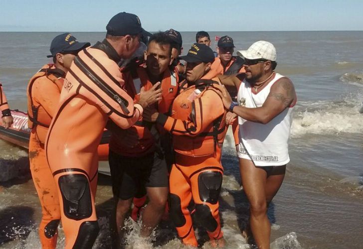 Rescataron a un kayakista que estuvo a la deriva dos días