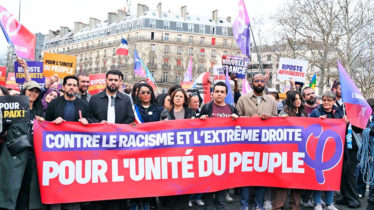 Más de 90 mil manifestantes en Francia contra la ultraderecha y el racismo