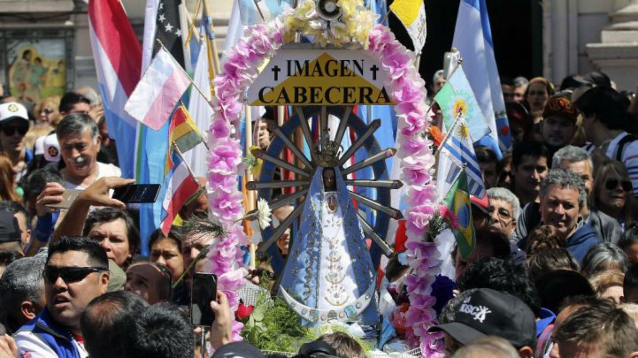 Peregrinación a Luján: una multitud de fieles en la misa de cierre