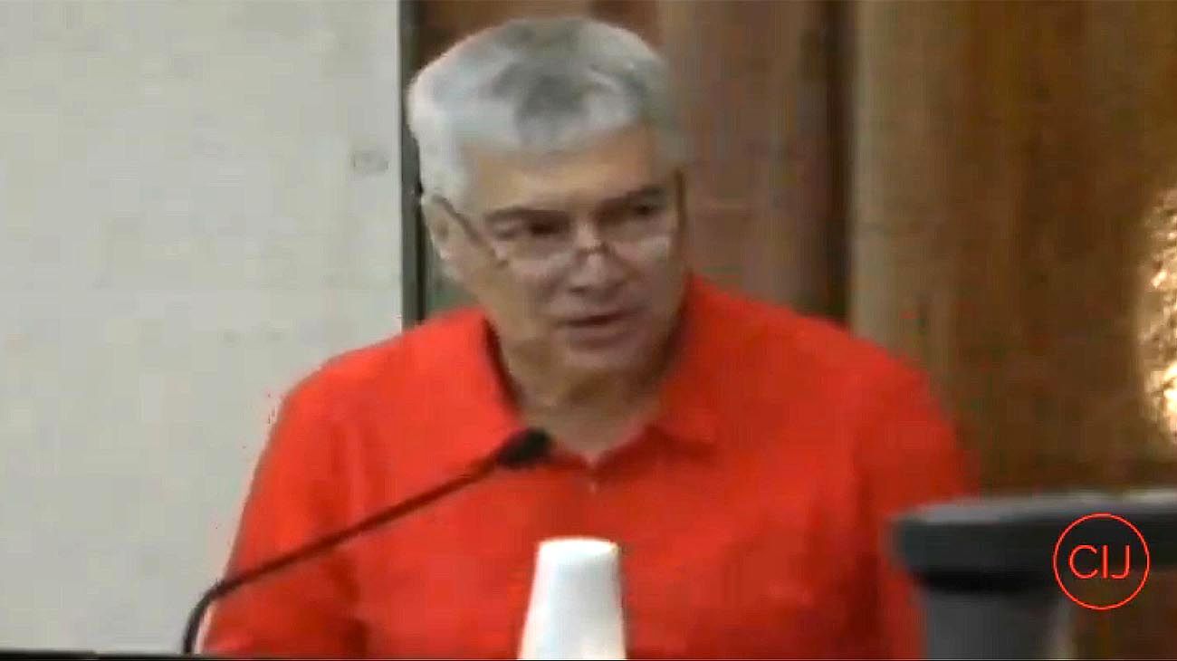 Declara Lázaro Báez: "Soy víctima de una campaña atroz"