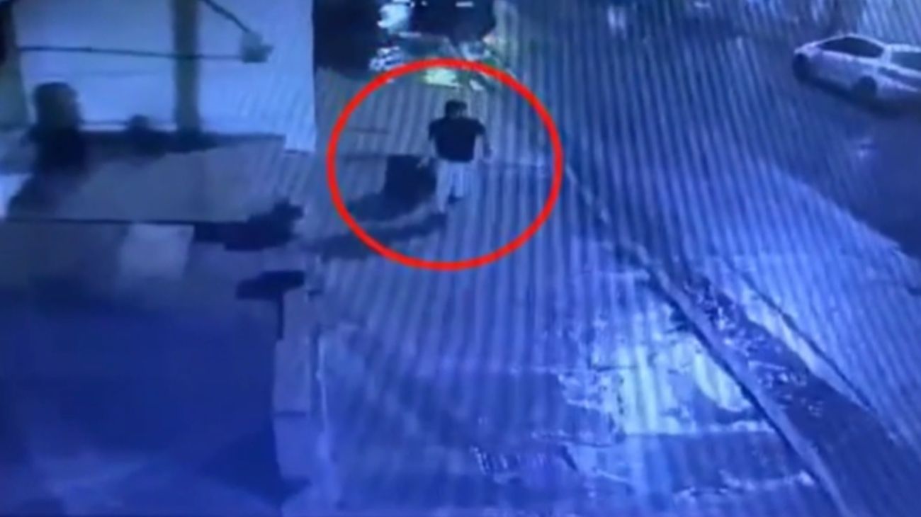 Video: así trasladaba el cuerpo el hombre que descuartizó a su padre en Valentín Alsina