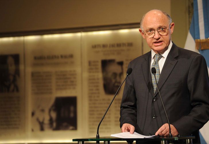 Timerman: "Moreno no pone ni saca embajadores"