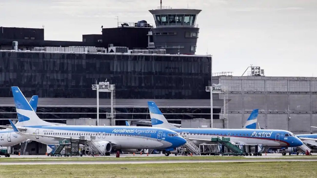 Paro de controladores aéreos: qué vuelos están suspendidos y a quiénes afecta