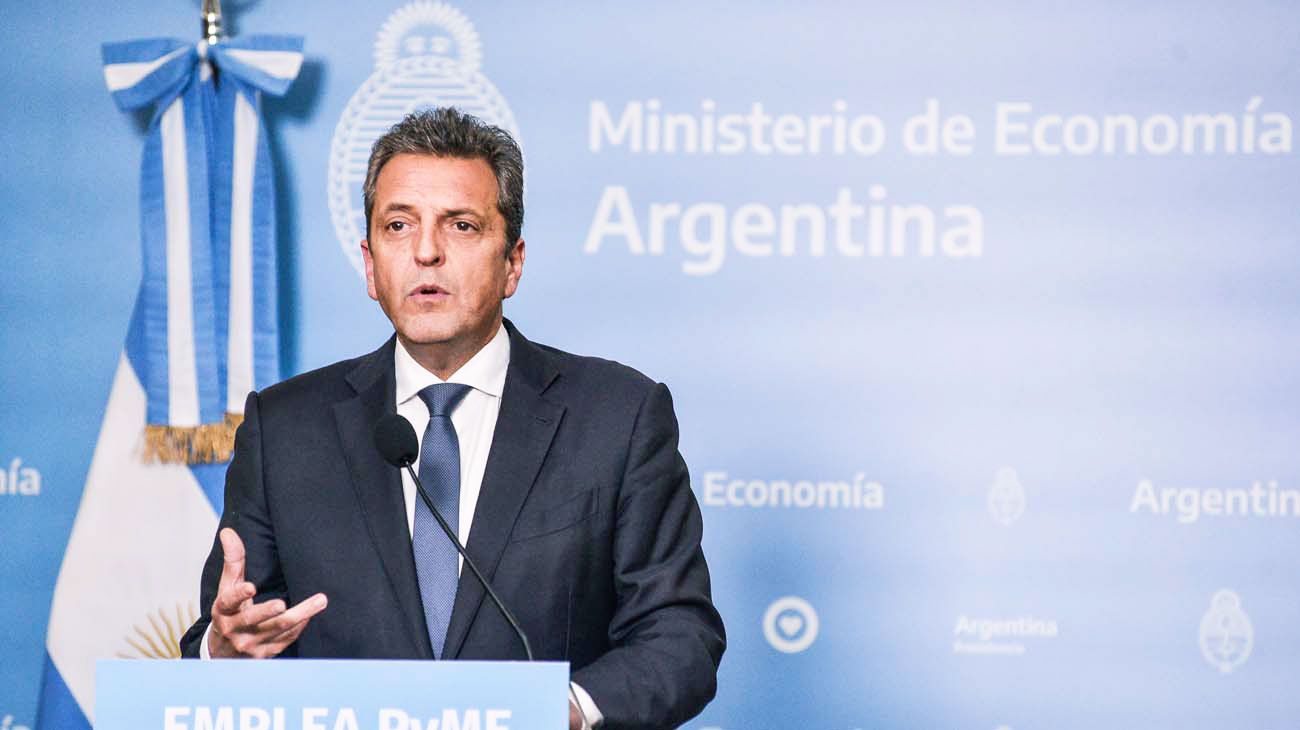 Massa activa la discusión para eximir de Ganancias a los asalariados antes de octubre