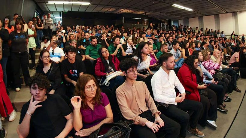 Llaryora relanza el PPP para reafirmar el "gen cordobesista": ¿cómo acceder a la edición 2024 del Programa Primer Paso?