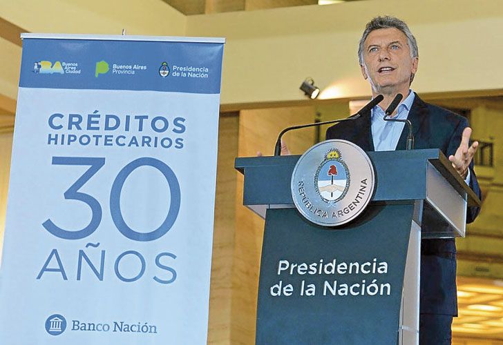 Macri banca a Sturzenegger con la mira puesta en 2019