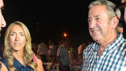 Tras el escándalo, Cobos pidió reincorporar a su pareja en el Senado
