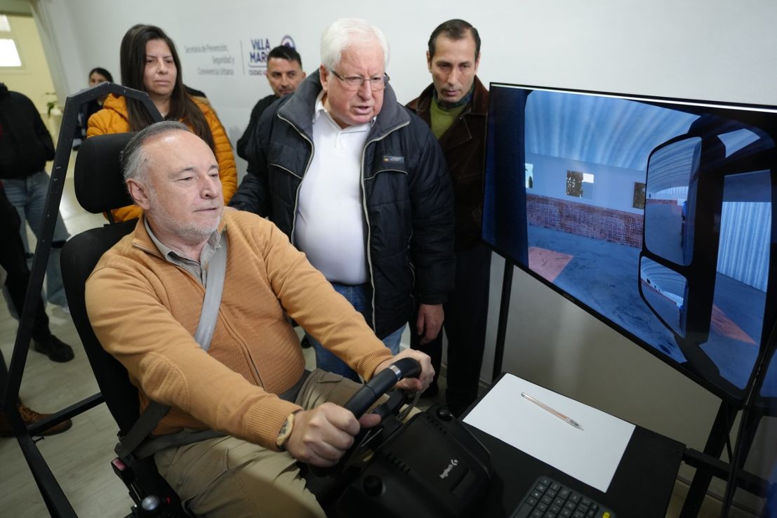 Villa María inauguró el primer centro municipal del país para capacitar choferes profesionales