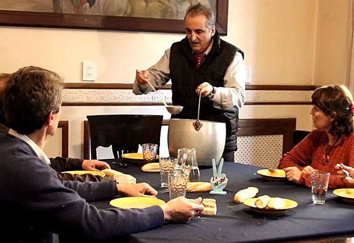 Moreno de campaña volvió con el spot electoral de la sopa