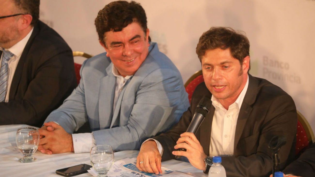 Tras el blooper de la deuda, Kicillof se dio un baño de PJ en La Matanza
