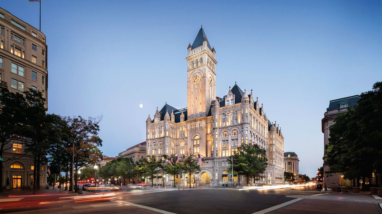 La probable venta de hotel Trump se vincula a conflictos de interés