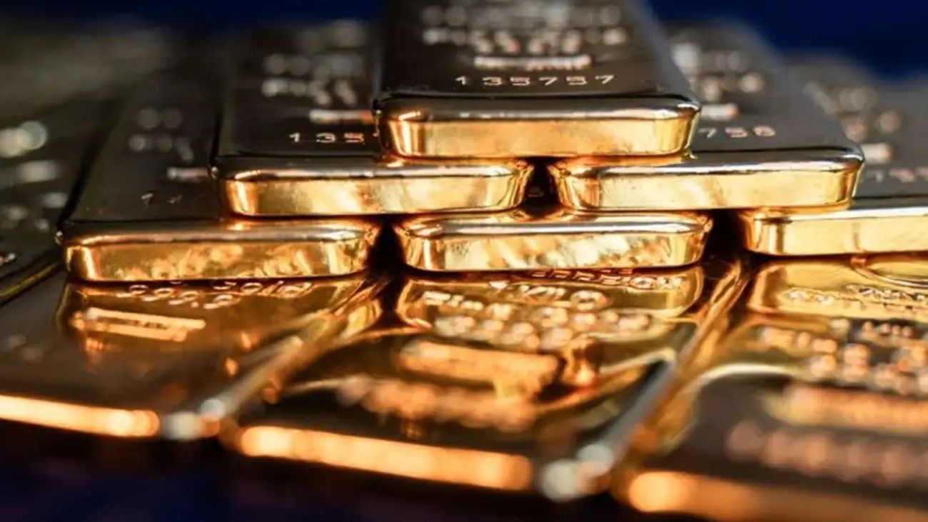 Fuerte caída en el precio del oro: “El mercado está recalculando la política monetaria”