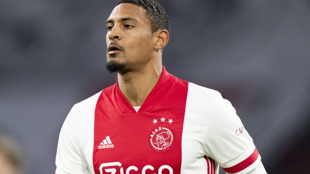 Sébastien Haller le ganó al cáncer