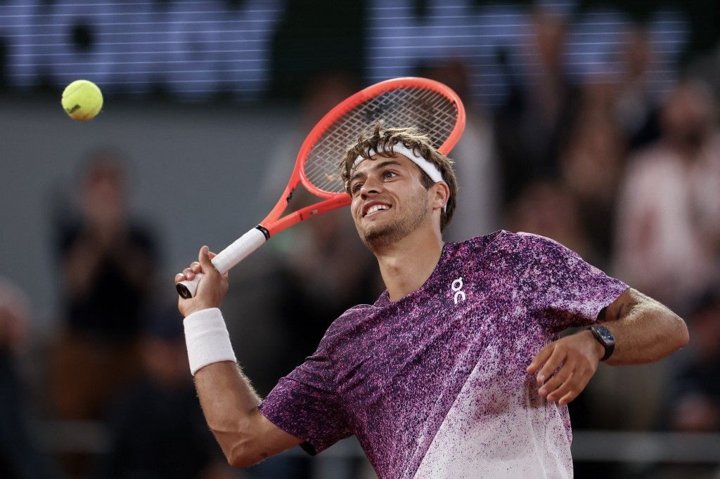 Quién es Flavio Cobolli, la revelación italiana que hace historia en París y ya roza el Top 10