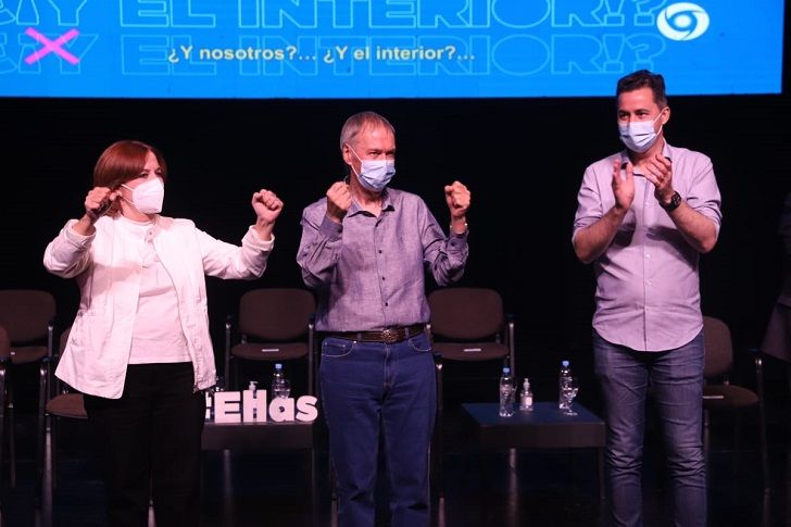 Schiaretti desafía a Manzur y tantea gobernadores para ampliar interbloque en Congreso