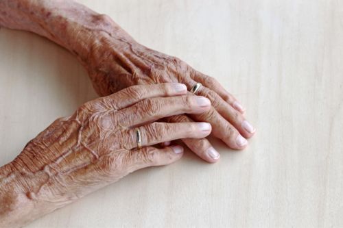¿Hasta qué edad se pronostica la esperanza de vida?