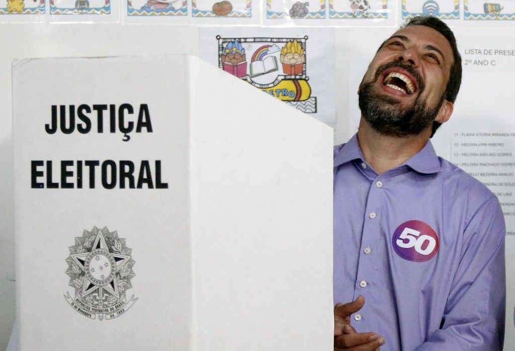 En San Pablo, el progresista Guilherme Boulos supera a su adversario de la ultraderecha