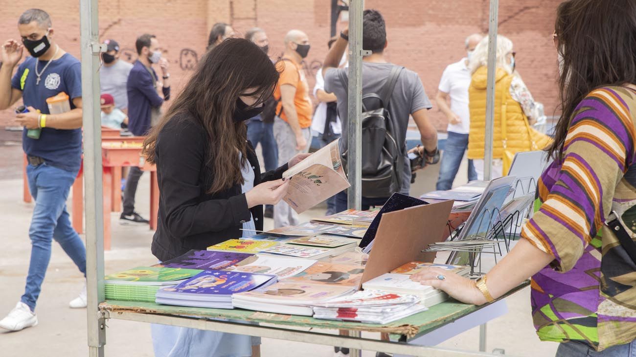 Con más stands y expositores, llega la feria de editoriales y librerías