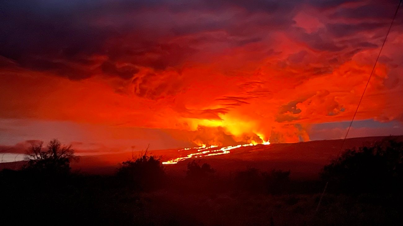 Hawaii: así es la erupción del volcán Mauna Loa, el más grande del mundo