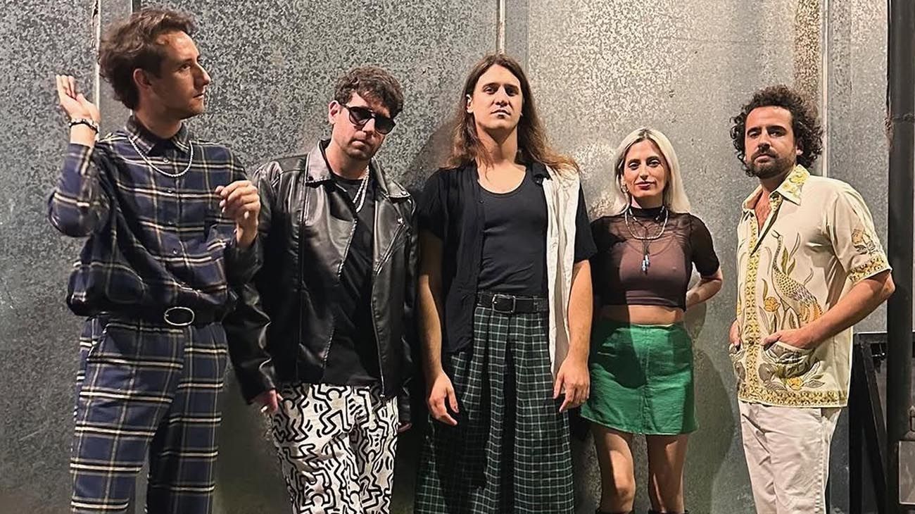 Viva Elástico, la banda de rock alternativo que apuesta por el camino más que por la meta: "El éxito está en lo cotidiano"
