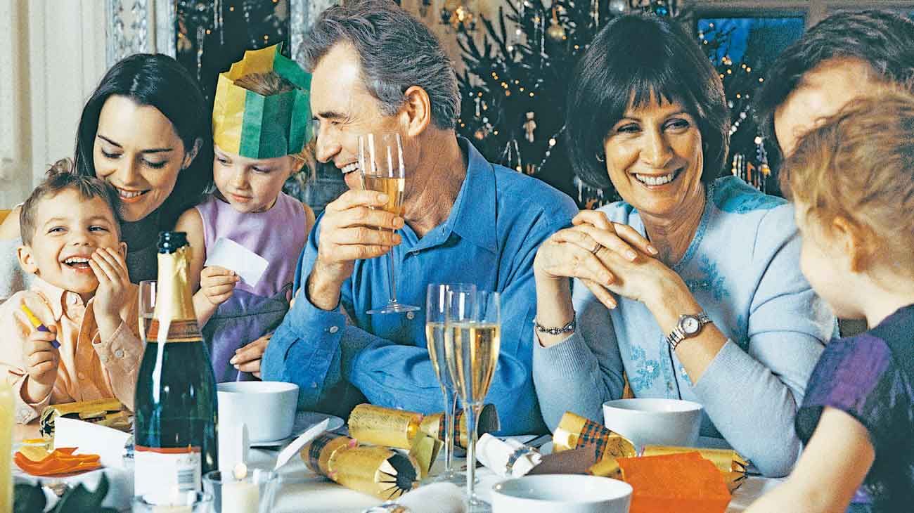 Navidad en casa por el coronavirus: las reservas en los restaurantes cayeron 70%