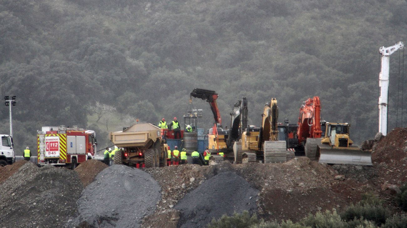 Continúa el rescate de Julen, el niño que cayó en un pozo en España