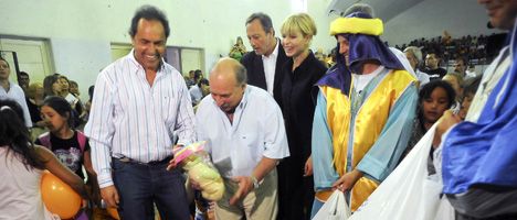 Ex policía increpó a Scioli en La Feliz
