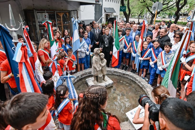 “Las niñas de la Cañada”, otra vez de pie