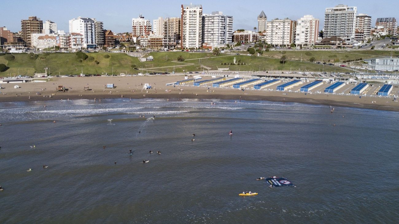 Mar del Plata: un hombre que volvía de bailar se metió al mar y murió ahogado