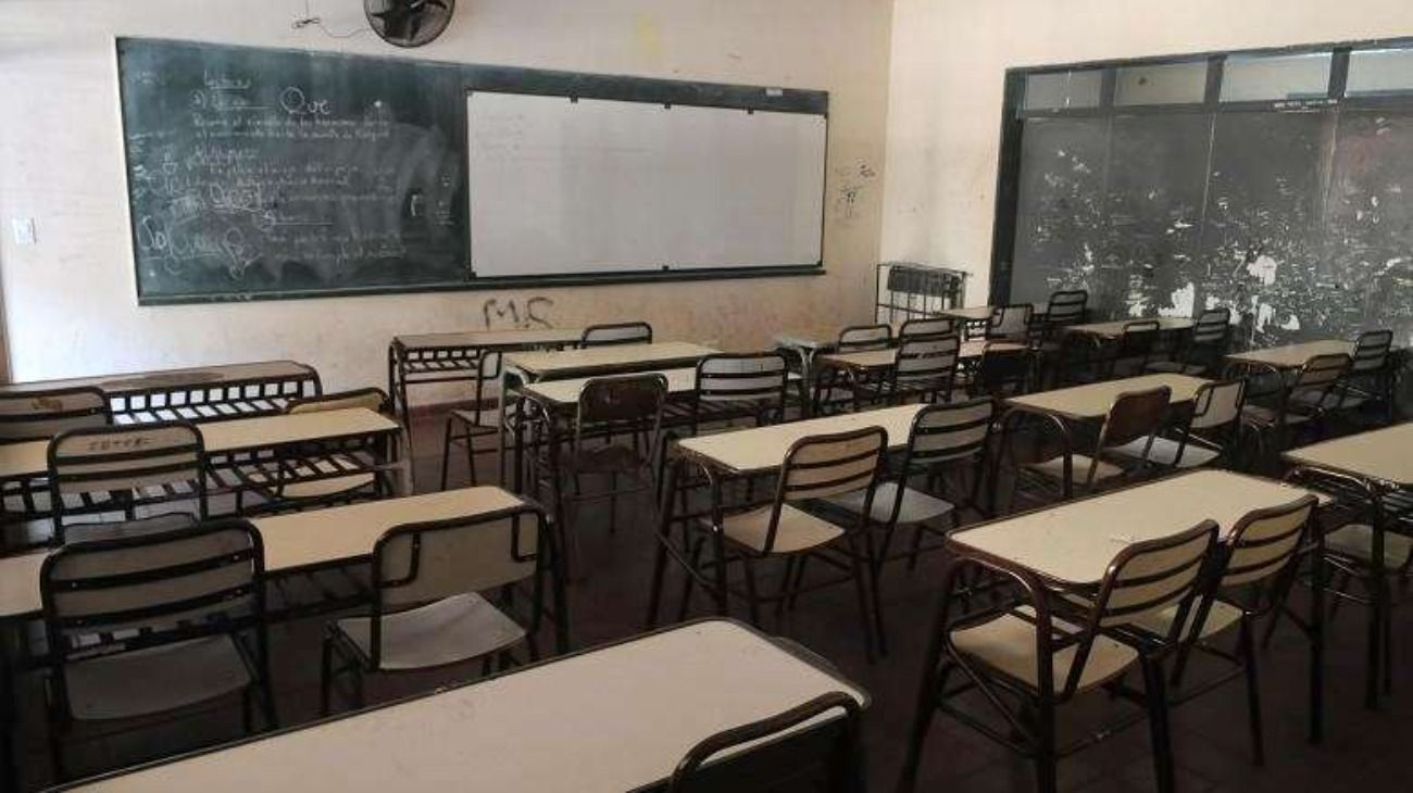 El Gobierno les pide a los colegios privados no aumentar cuotas ni cobrar servicios adicionales
