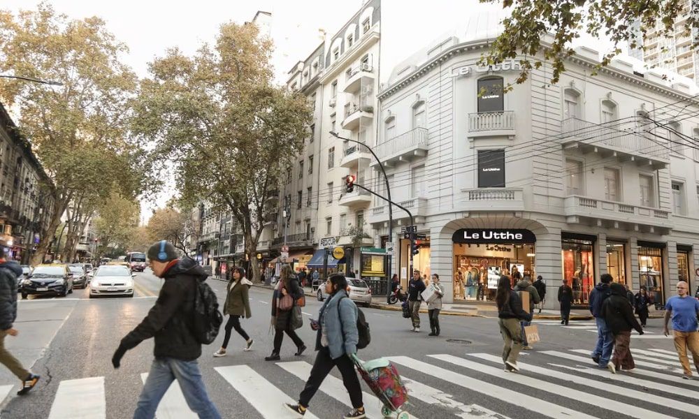 El tradicional corredor comercial que busca reposicionarse en el retail local