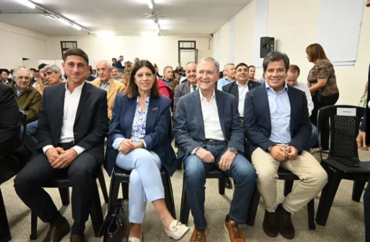 Schiaretti sigue su armado nacional y empieza a marcar diferencias con Milei