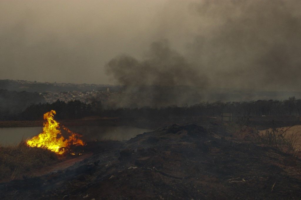 Siguen los incendios en San Pablo: las autoridades creen que comenzaron por "acción de delincuentes"