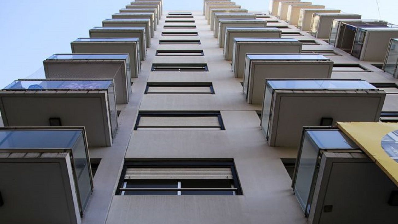 Acceso a los dólares y reducción de costos: las claves para poder comprar una vivienda