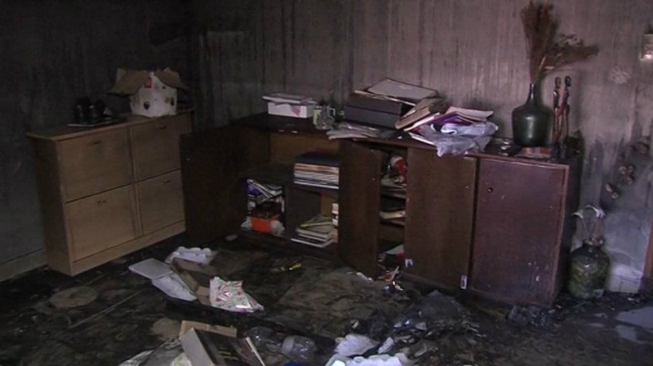 La peor Navidad para dos casas en Zona Oeste: les robaron y las prendieron fuego
