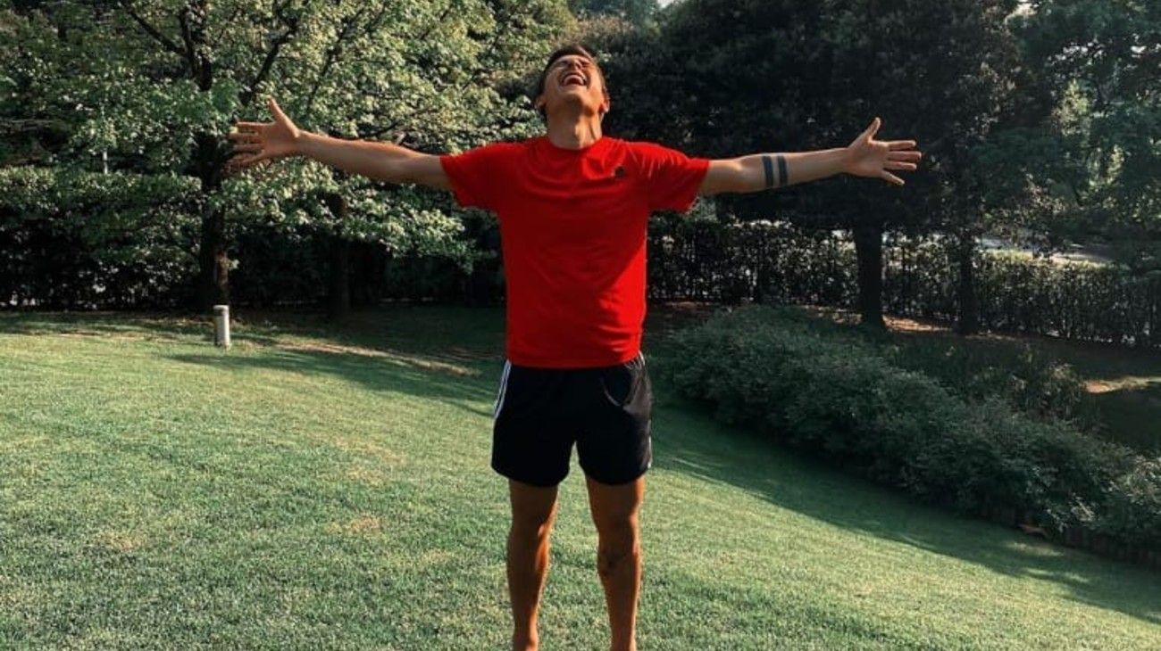 Paulo Dybala ya no tiene coronavirus y así lo festeja