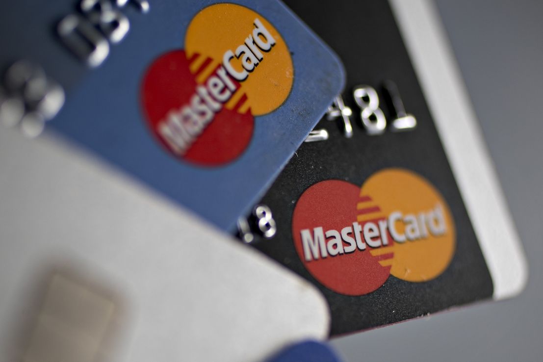 Mastercard dejará que sus clientes trans usen su identidad verdadera