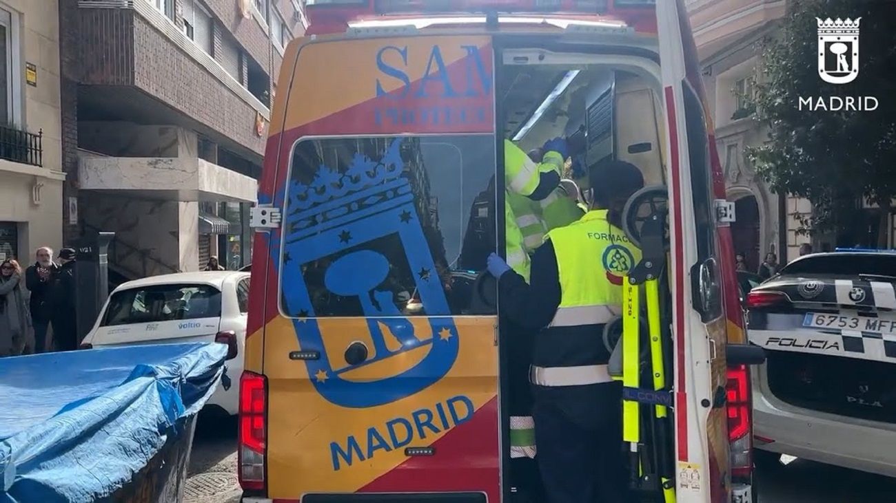 Le dispararon en la cara a un político español cuando salía de su casa