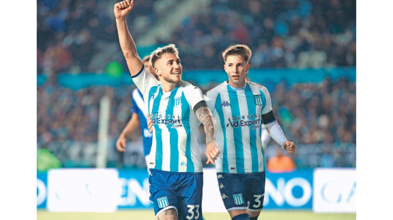 Racing volvió a ganar con un polémico arbitraje