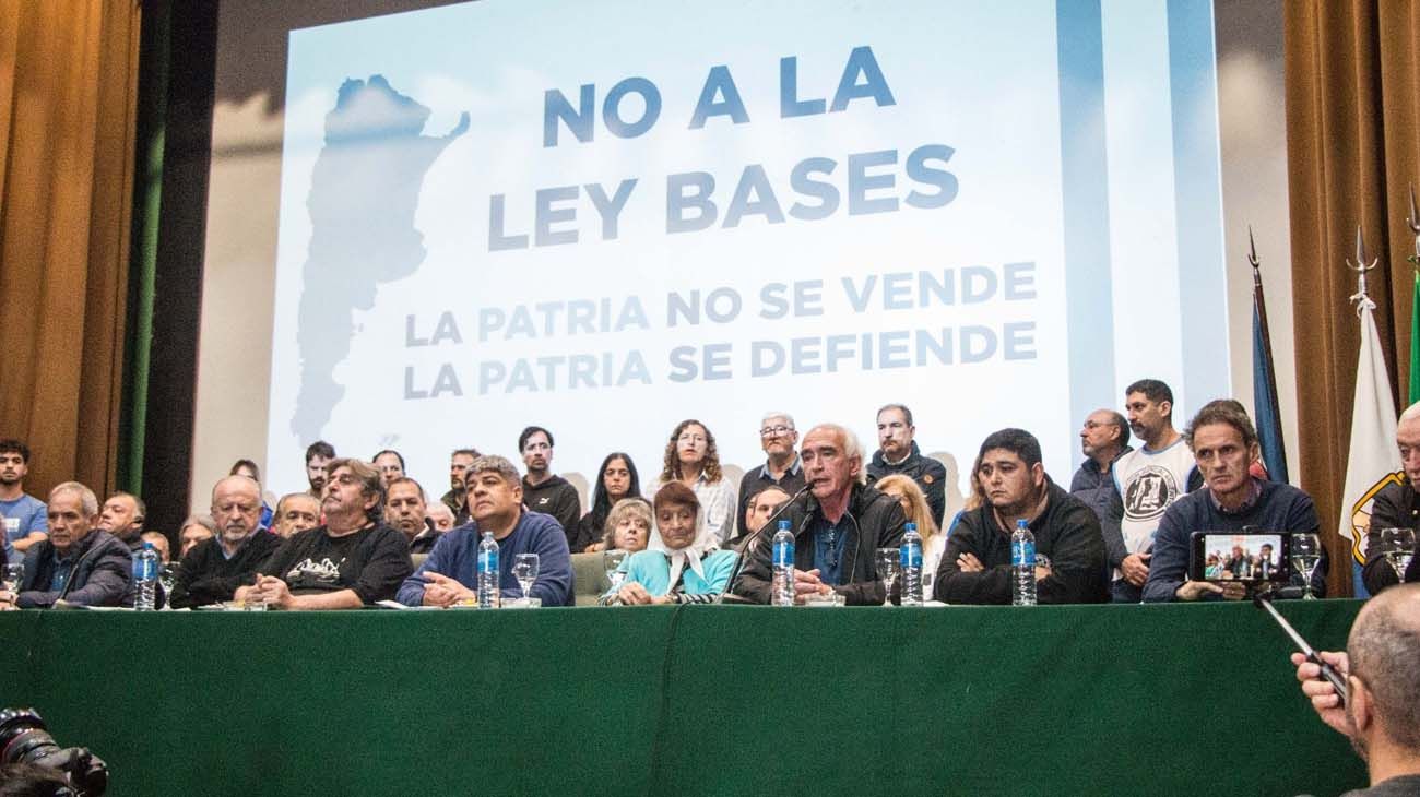 Chispas en la CGT y manifestación contra la ley Bases