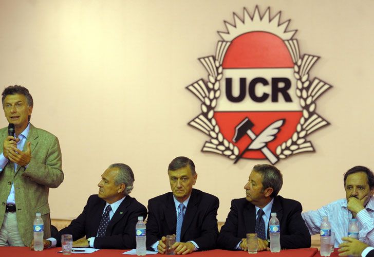 Macri busca una fórmula con UNEN para competir contra Massa y Scioli